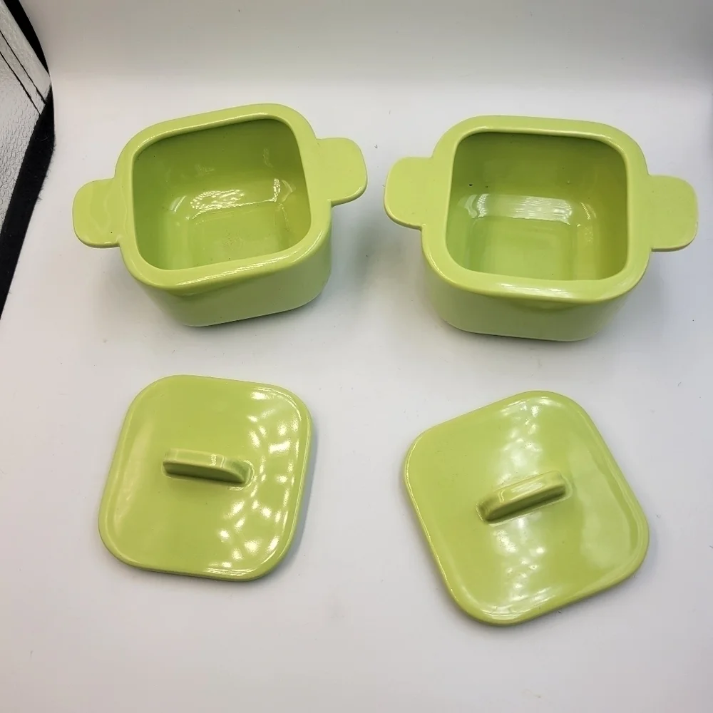 Vintage Franciscan Tiempo Covered Ramekins - set of 2